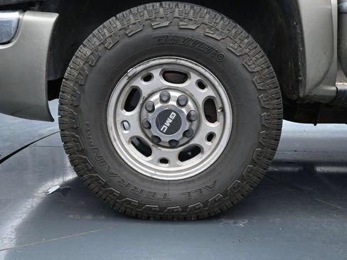 Used 2003 GMC Sierra 2500 SLE w/ Snow Plow Prep Package AWD/4WD image 21