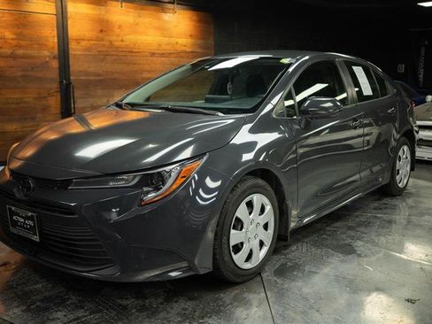 Used 2023 Toyota Corolla LE w/ Carpet Mat Package (TMS) image 2
