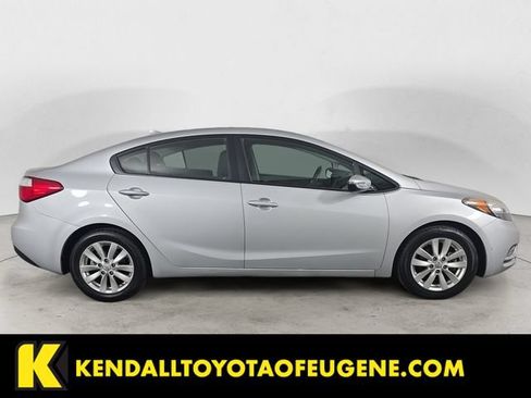 Used 2016 Kia Forte LX w/ LX Popular Plus Package FWD image 4