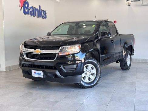 Certified 2020 Chevrolet Colorado W/T w/ WT Convenience Package AWD/4WD image 2