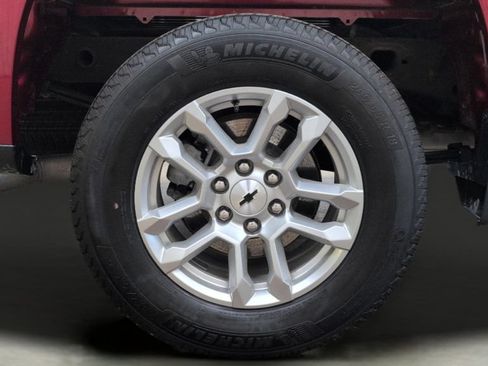 Used 2024 Chevrolet Silverado 1500 RST AWD/4WD image 28