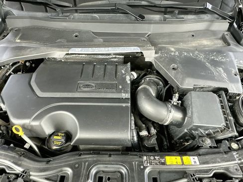 Used 2020 Land Rover Discovery Sport S R-Dynamic AWD/4WD image 31