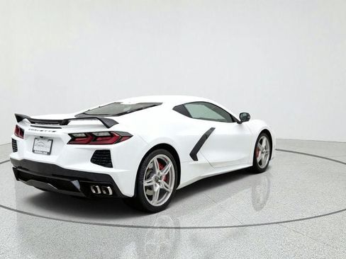 Used 2021 Chevrolet Corvette Stingray Preferred Cpe w/ Z51 Performance Package RWD image 5