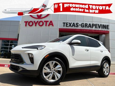 Used 2025 Buick Encore GX Preferred FWD image 1