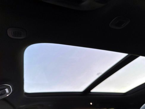 New 2025 Jeep Grand Cherokee Limited image 12