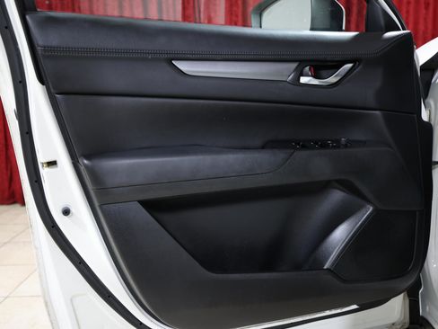 Used 2020 MAZDA CX-5 Touring FWD image 11