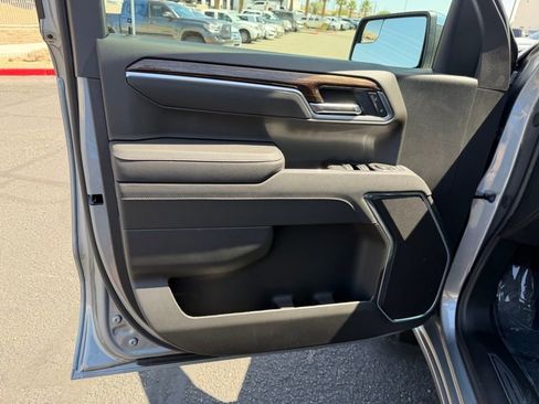 New 2026 GMC Sierra 1500 SLE RWD image 19