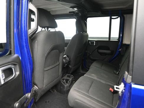 Used 2018 Jeep Wrangler Unlimited Sport AWD/4WD image 24