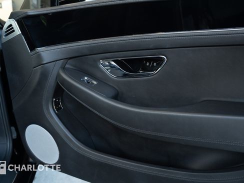 Used 2020 Bentley Continental GT image 24