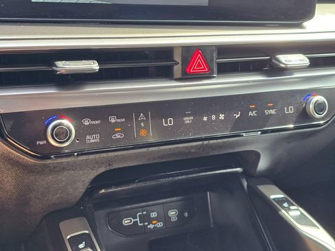 Used 2025 Kia Sorento EX w/ EX Panoramic Sunroof Package AWD/4WD image 23