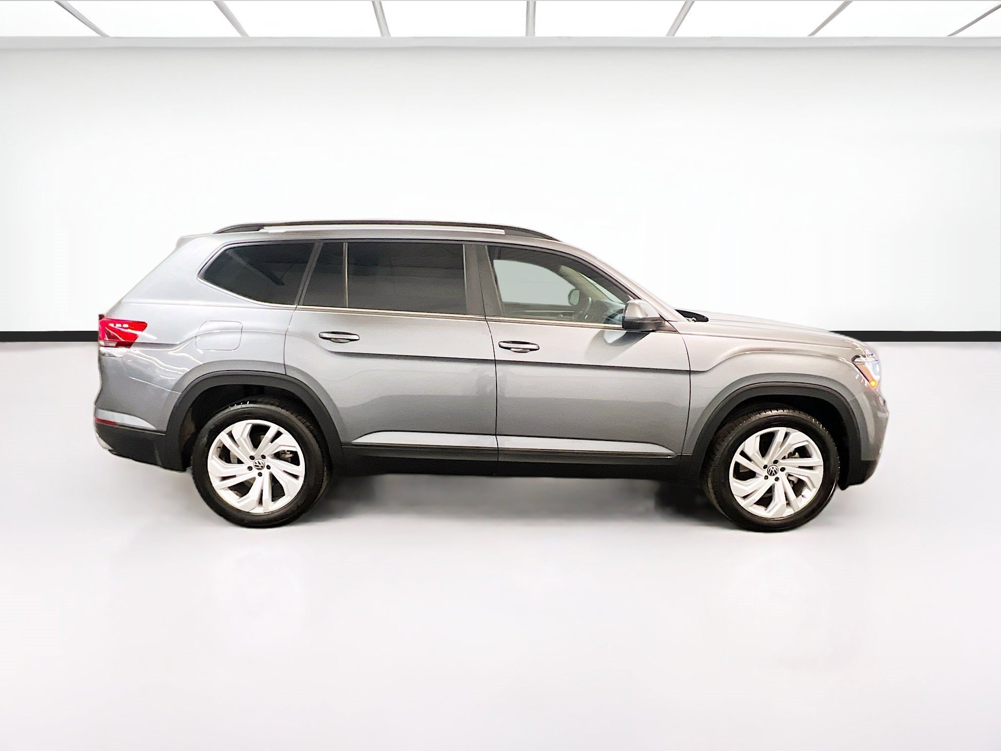 Used 2023 Volkswagen Atlas SE FWD image 23