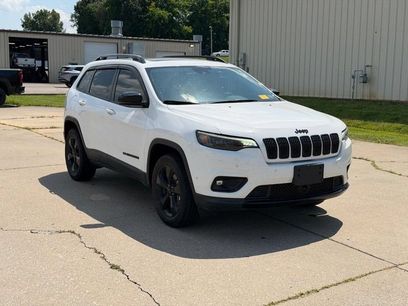 Used 2023 Jeep Cherokee Altitude Lux w/ Lux Elite Package