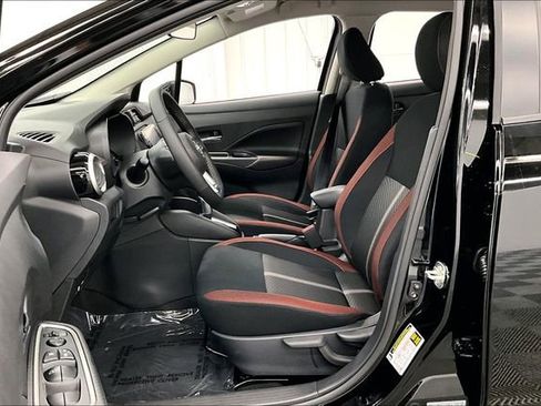 New 2025 Nissan Versa SR w/ Trunk Package image 10