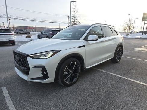 Certified 2024 INFINITI QX50 Sport image 3