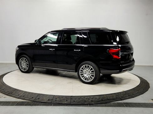 Used 2023 Ford Expedition Limited image 5
