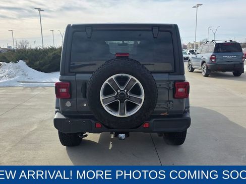 Used 2019 Jeep Wrangler Unlimited Sahara image 4