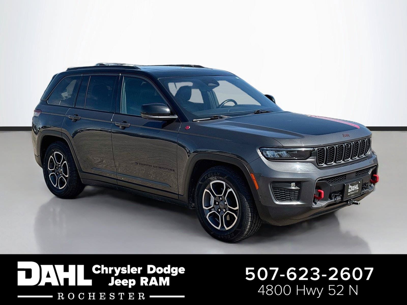 Used 2022 Jeep Grand Cherokee Trailhawk w/ ADV Protech Group II AWD/4WD image 1