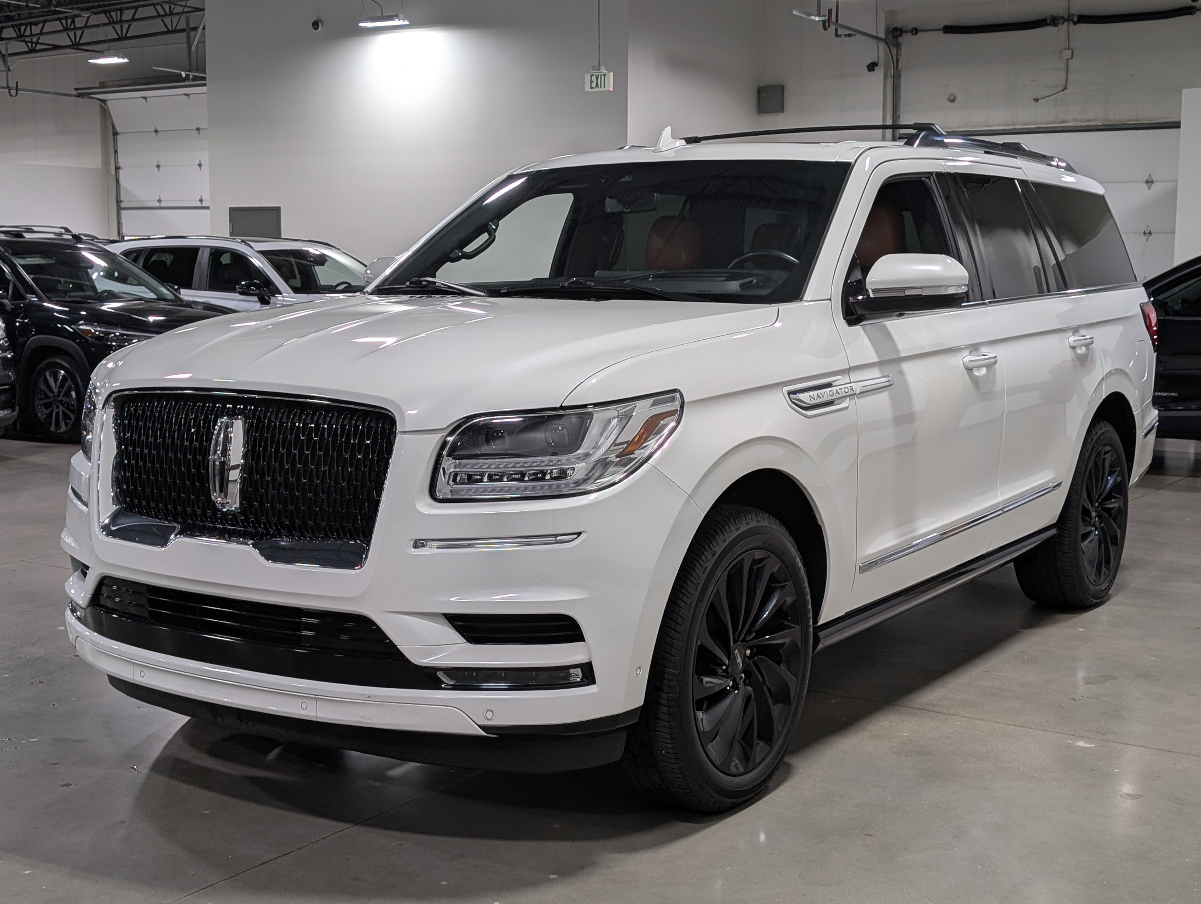 Used 2020 Lincoln Navigator Reserve w/ Equipment Group 208A Reserve AWD/4WD image 7
