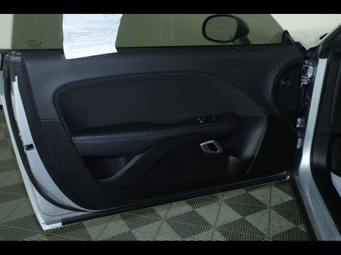 Used 2022 Dodge Challenger R/T w/ Driver Convenience Group image 18