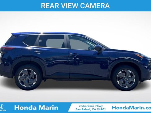 Used 2025 Nissan Rogue SV FWD image 3