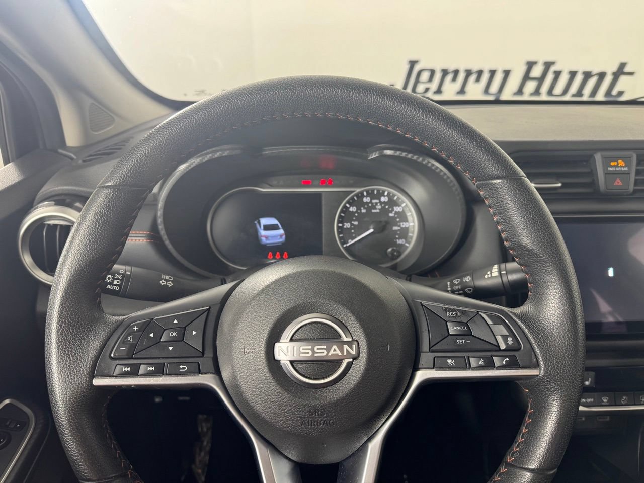 Used 2025 Nissan Versa SR FWD image 16