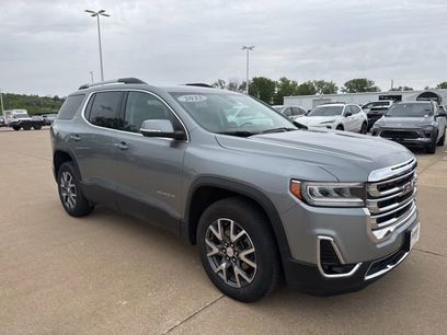 Used 2023 GMC Acadia SLT w/ Preferred Package
