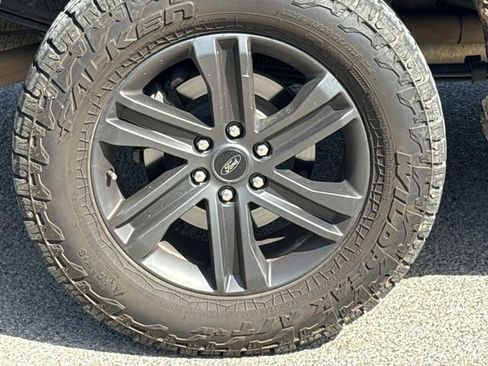 Used 2021 Ford F150 Lariat w/ Equipment Group 502A High image 9