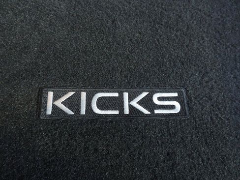 Certified 2025 Nissan Kicks SV image 20