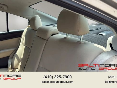 Used 2017 Subaru Legacy 3.6R Limited AWD/4WD image 32