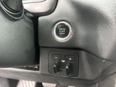 Used 2023 Toyota Tundra Limited AWD/4WD image 27