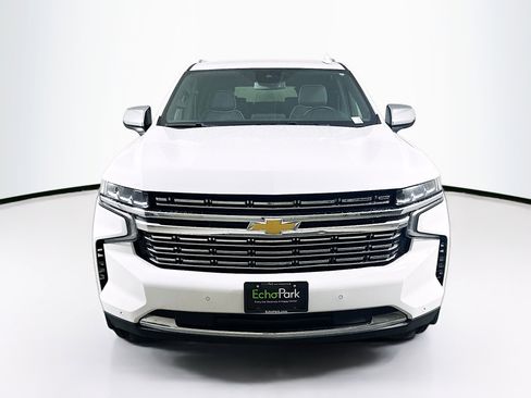 Used 2023 Chevrolet Suburban Premier image 2