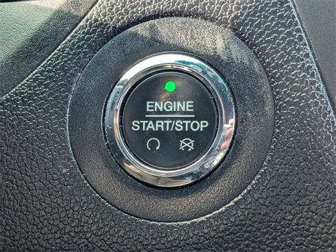 Used 2016 Ford Explorer XLT w/ Equipment Group 202A image 28