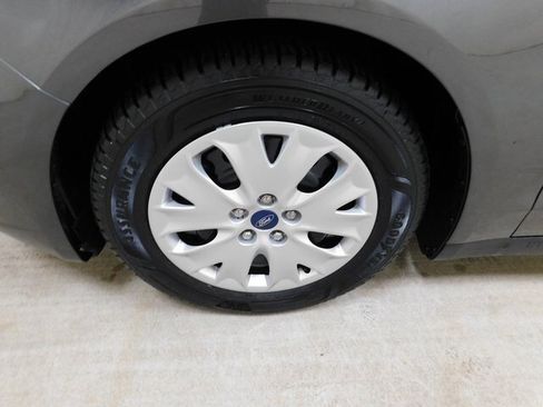 Used 2020 Ford Fusion S image 11