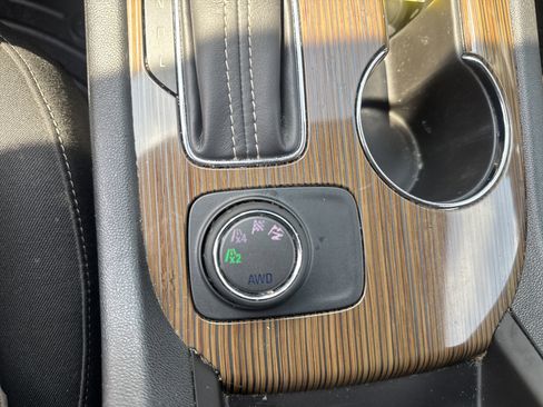 Used 2019 GMC Acadia SLE AWD/4WD image 28