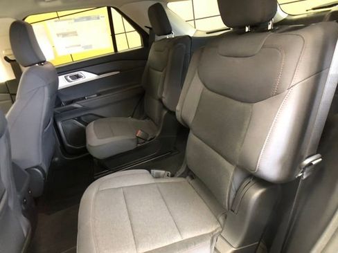 New 2026 Ford Explorer Active image 21