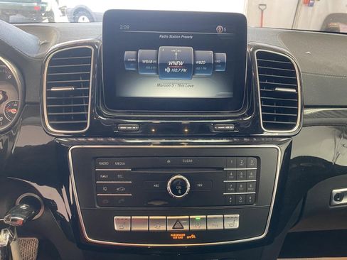 Used 2017 Mercedes-Benz GLS 450 4MATIC image 26