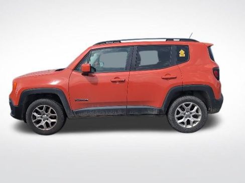 Used 2016 Jeep Renegade Latitude w/ Popular Equipment Group AWD/4WD image 8