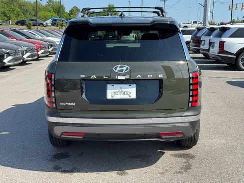 Used 2026 Hyundai Palisade SEL Premium FWD image 12
