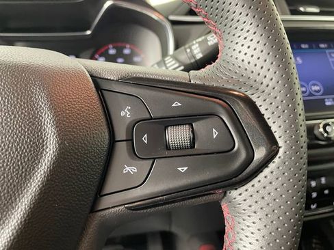 Used 2023 Chevrolet TrailBlazer RS w/ Convenience Package FWD image 10