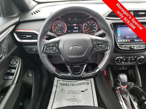 Used 2022 Chevrolet TrailBlazer RS w/ Sun and Liftgate Package image 14