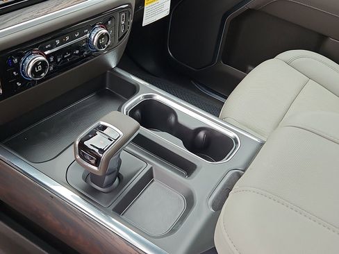 New 2026 GMC Sierra 1500 SLT RWD image 20