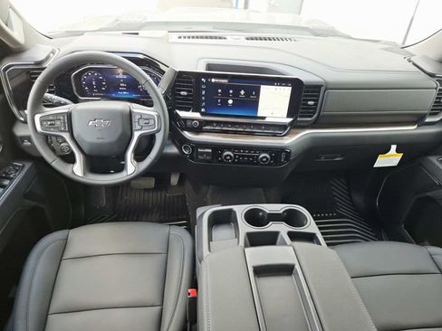 New 2026 Chevrolet Silverado 2500 LT w/ Trail Boss Package AWD/4WD image 9