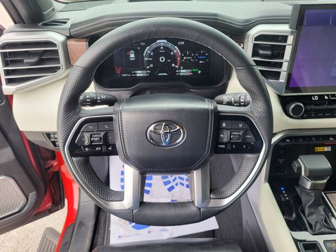 Used 2024 Toyota Sequoia Capstone image 33