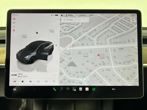 Used 2023 Tesla Model Y Performance AWD/4WD image 17