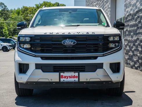 New 2025 Ford Expedition Max Platinum w/ Platinum Ultimate Package AWD/4WD image 3