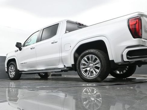 Used 2024 GMC Sierra 1500 Denali w/ Technology Package AWD/4WD image 26