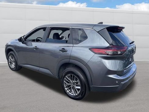 Used 2024 Nissan Rogue S AWD/4WD image 3