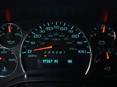 Used 2020 Chevrolet Express 2500 w/ Driver Convenience Package image 19