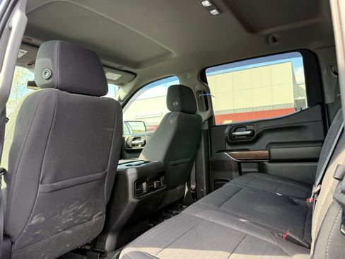 Used 2022 Chevrolet Silverado 1500 LT Trail Boss w/ Bed Protection Package image 9