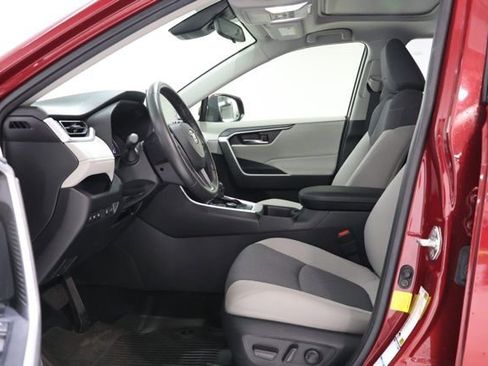 Used 2022 Toyota RAV4 XLE w/ Convenience Package AWD/4WD image 18